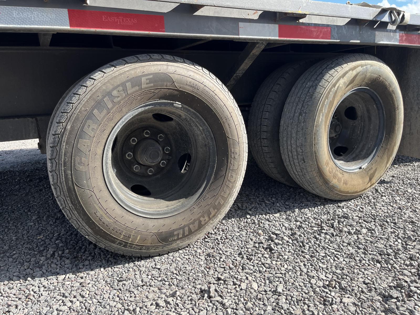 ./imagenes/INVOICE/2019/17863/PLATAFORMA EAST TEXAS TRAILERS (3).JPG